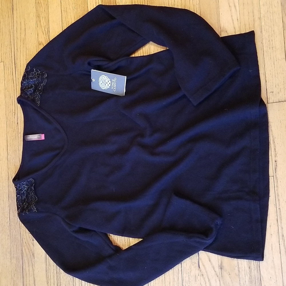 NWT Vince Camuto Top